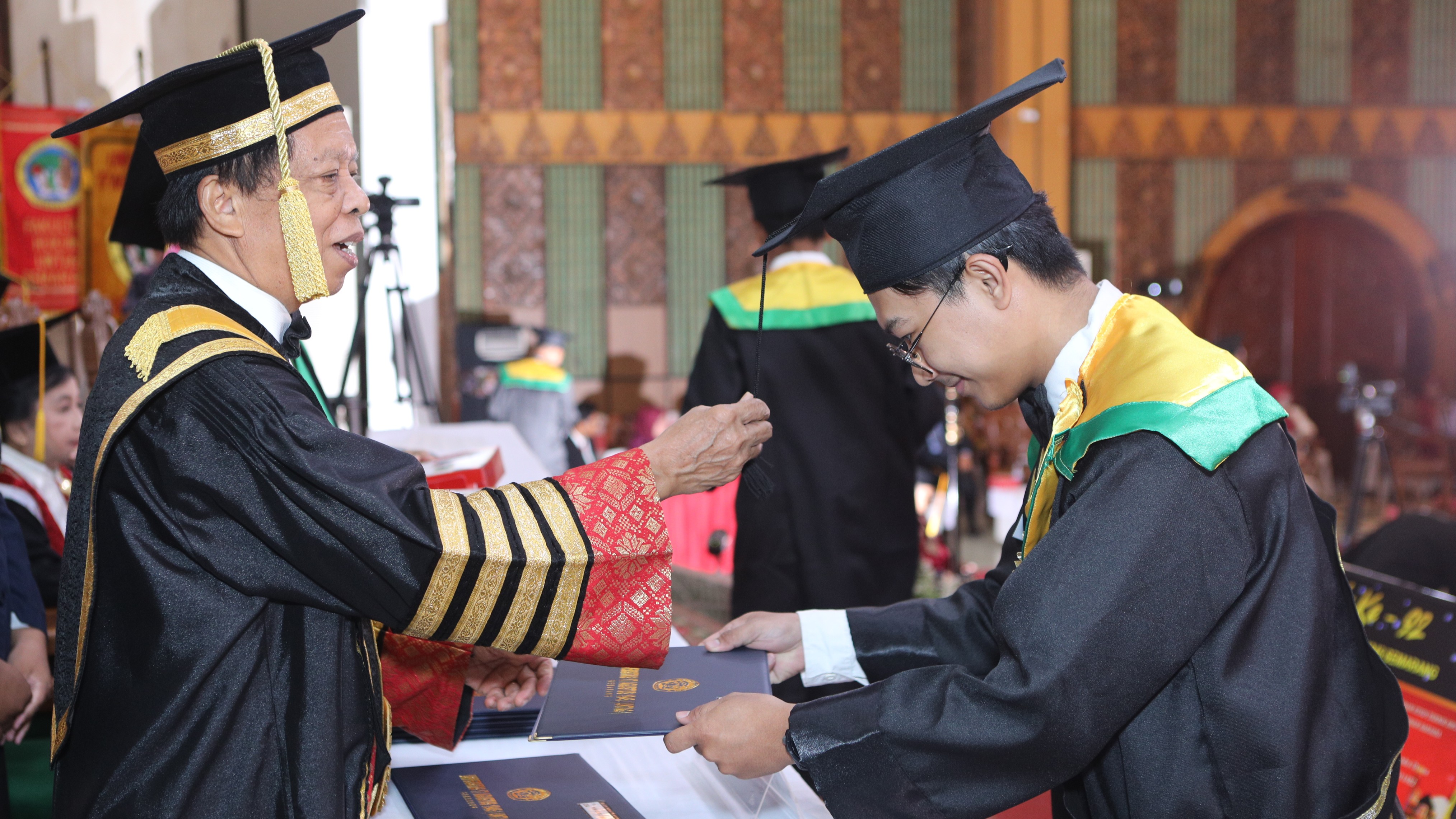 Wisuda ke-92 Untag Berlangsung Penuh Warna, Berikut Link Dokumentasinya